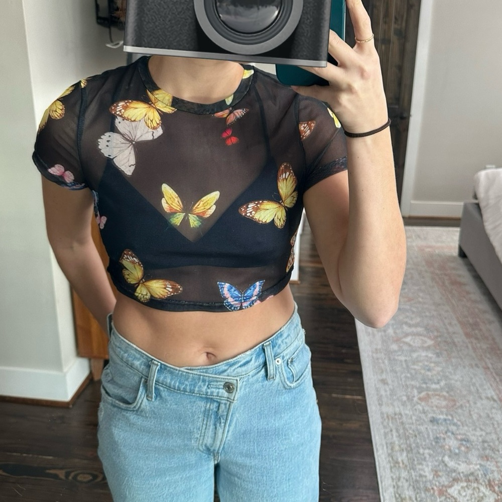 SHEIN CROP MESH BUTTERFLY TOP